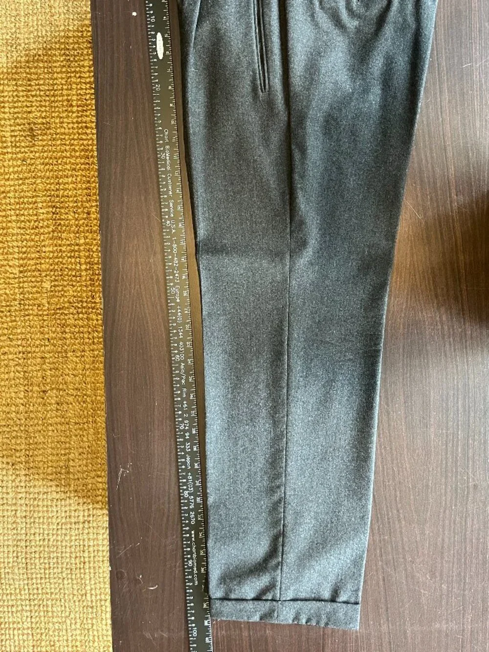 Daniel Hechter 3-Piece Men's Suit – 100% Virgin Wool – Gray – US 40 – Like New